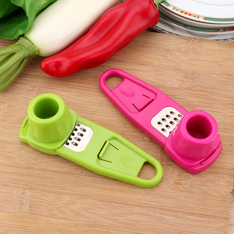 Twist garlic grater in use